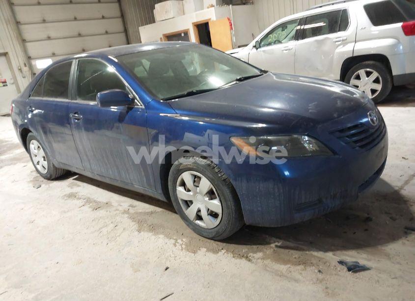 2007 Toyota Camry LE (VIN 4T1BE46K77U055859) main photo