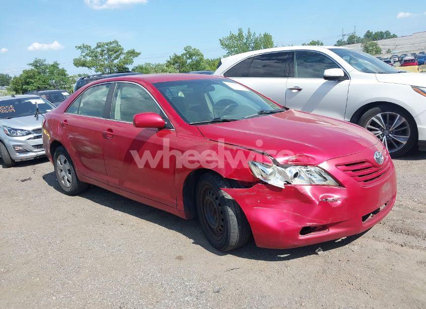 2007 Toyota Camry LE (VIN 4T1BE46K77U058308) main photo
