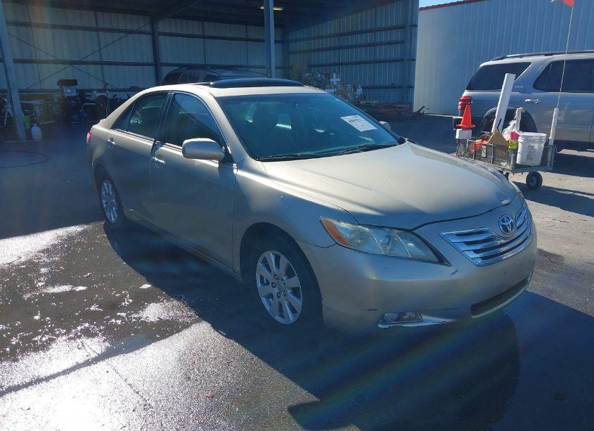 2007 Toyota Camry XLE (VIN 4T1BE46K77U067204) main photo
