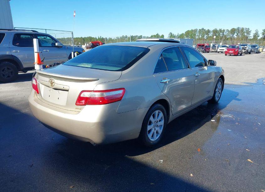 Photo 4 of 2007 Toyota Camry XLE (VIN 4T1BE46K77U067204)