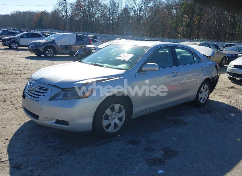 Photo 2 of 2007 Toyota Camry LE (VIN 4T1BE46K77U067493)