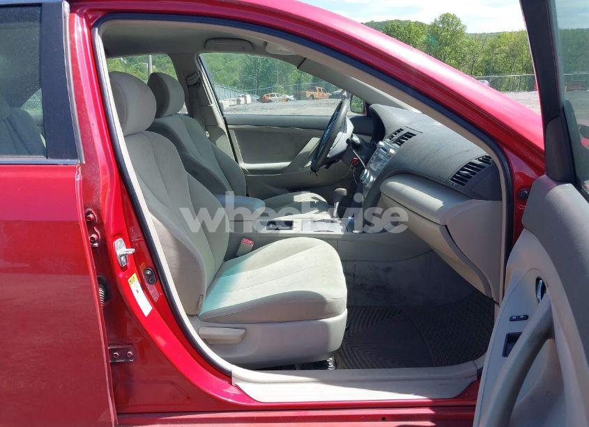 Photo 5 of 2007 Toyota Camry LE (VIN 4T1BE46K77U067512)