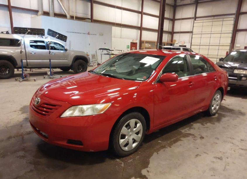 Photo 2 of 2007 Toyota Camry LE (VIN 4T1BE46K77U069793)
