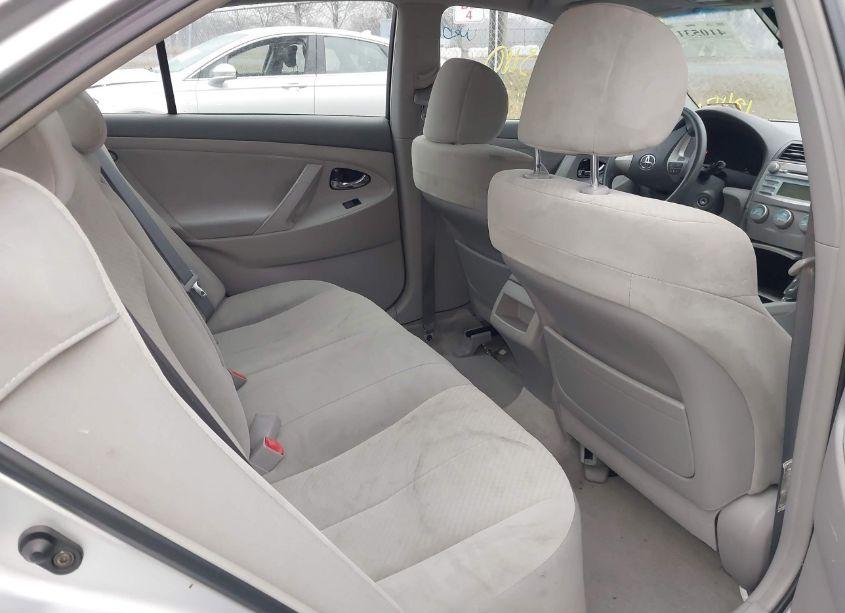Photo 8 of 2007 Toyota Camry LE (VIN 4T1BE46K77U080681)