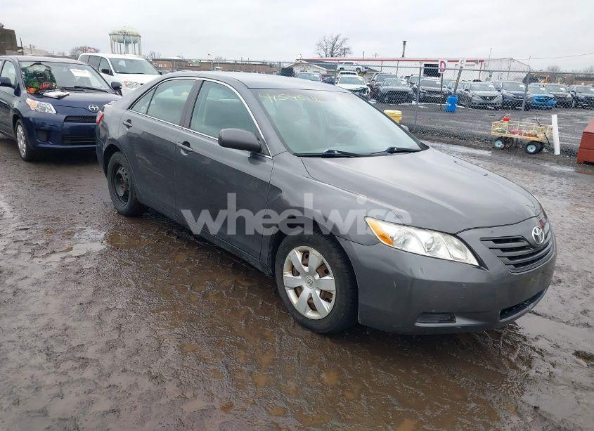 2007 Toyota Camry LE (VIN 4T1BE46K77U088862) main photo