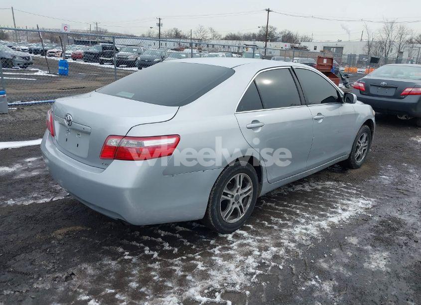 Photo 4 of 2007 Toyota Camry LE (VIN 4T1BE46K77U105157)