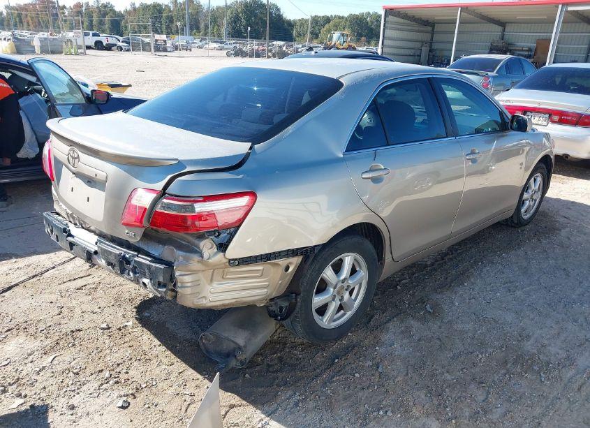 Photo 4 of 2007 Toyota Camry LE (VIN 4T1BE46K77U110228)