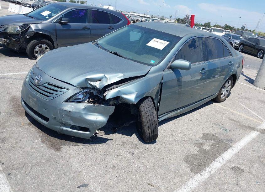 Photo 2 of 2007 Toyota Camry LE (VIN 4T1BE46K77U554872)