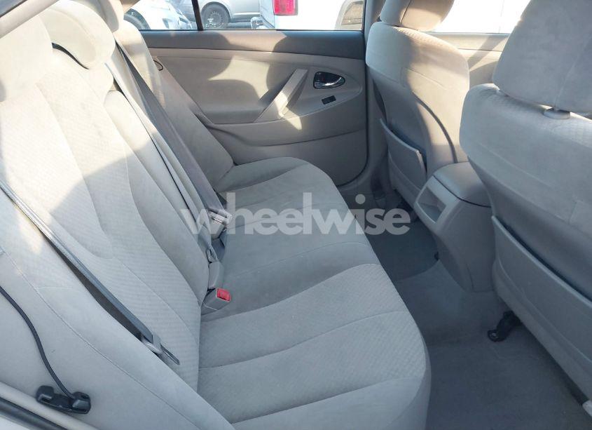 Photo 8 of 2007 Toyota Camry LE (VIN 4T1BE46K77U562907)