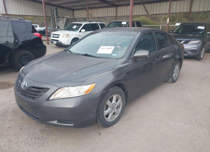 Photo 2 of 2007 Toyota Camry LE (VIN 4T1BE46K77U584471)