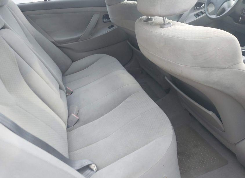 Photo 8 of 2007 Toyota Camry LE (VIN 4T1BE46K77U584471)