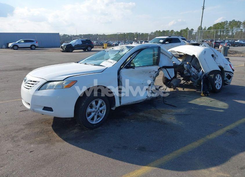 Photo 2 of 2007 Toyota Camry LE (VIN 4T1BE46K77U588942)