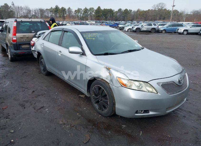 2007 Toyota Camry LE (VIN 4T1BE46K77U592229) main photo