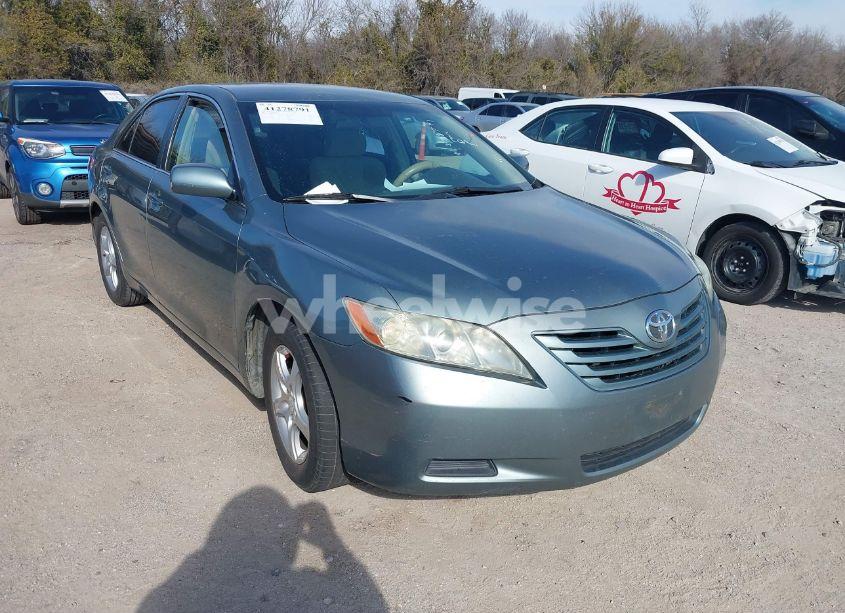 2007 Toyota Camry LE (VIN 4T1BE46K77U615282) main photo