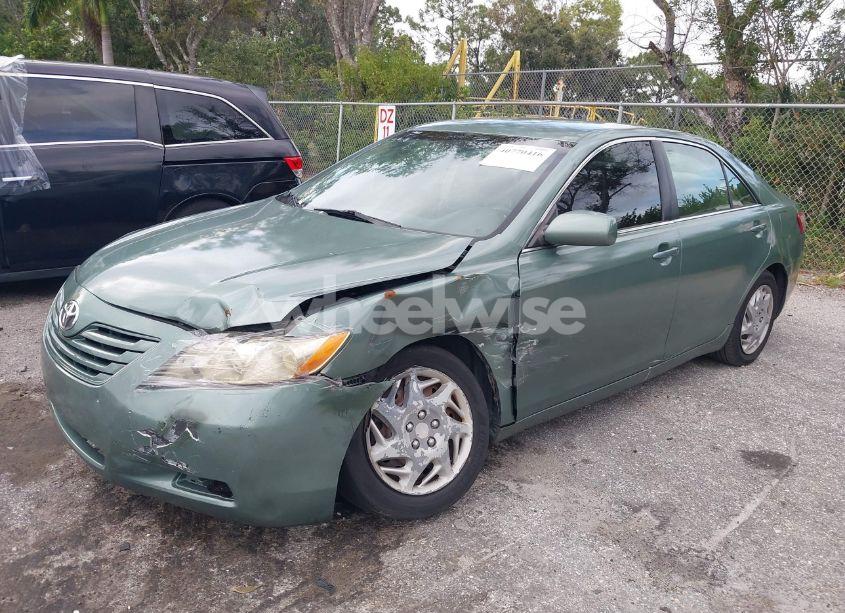 Photo 2 of 2007 Toyota Camry LE (VIN 4T1BE46K77U620501)