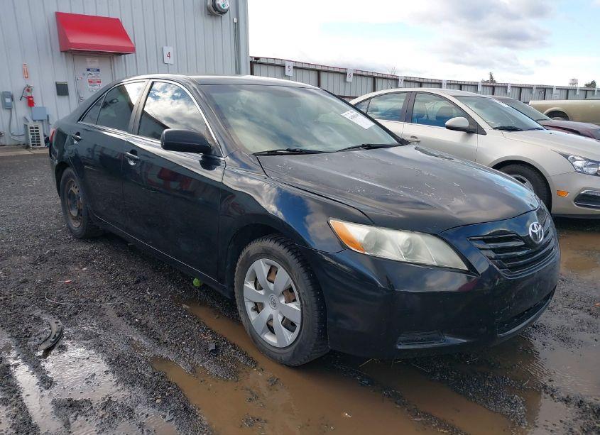 2007 Toyota Camry LE (VIN 4T1BE46K77U630932) main photo