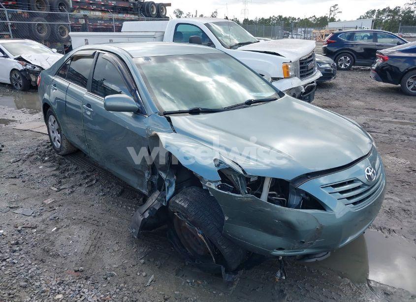 2007 Toyota Camry LE (VIN 4T1BE46K77U675255) main photo