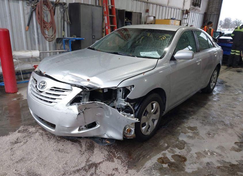 Photo 2 of 2007 Toyota Camry LE (VIN 4T1BE46K77U694517)