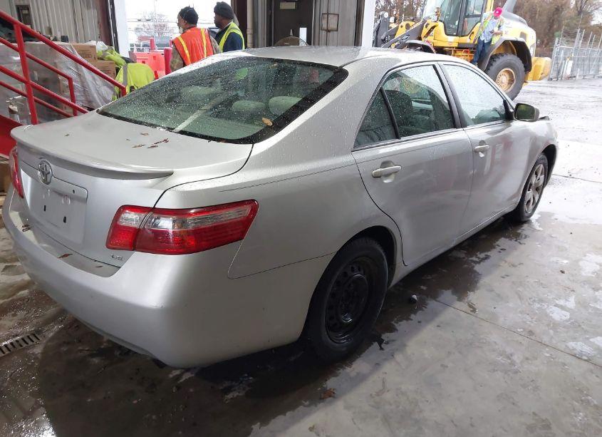 Photo 4 of 2007 Toyota Camry LE (VIN 4T1BE46K77U694517)