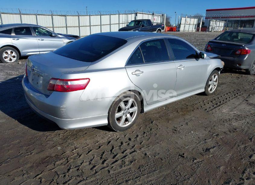 Photo 4 of 2008 Toyota Camry SE (VIN 4T1BE46K78U744141)