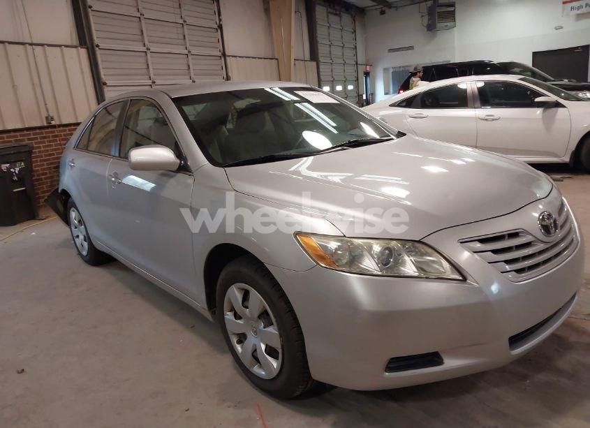2009 Toyota Camry LE (VIN 4T1BE46K79U290586) main photo