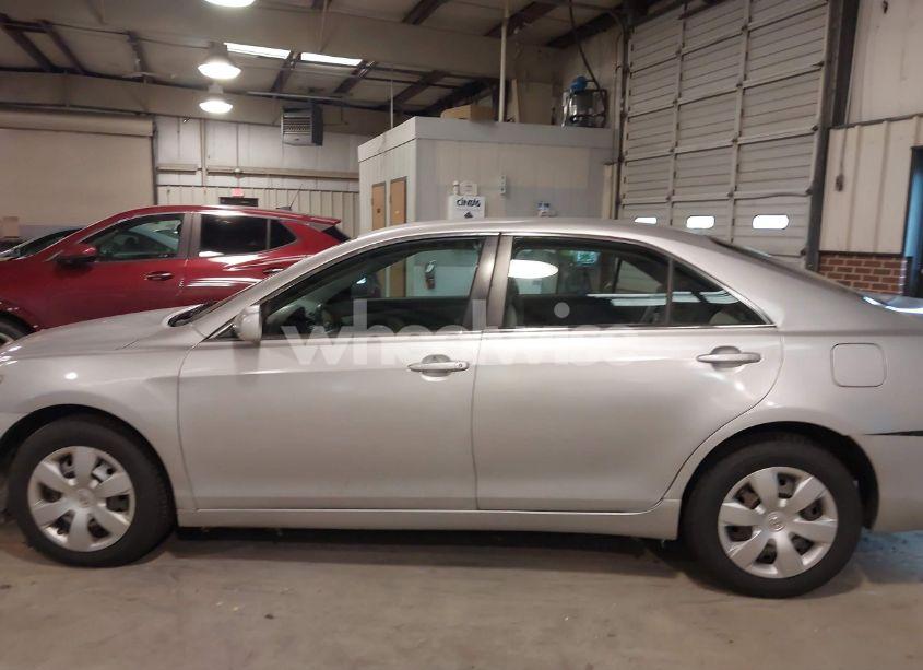 Photo 14 of 2009 Toyota Camry LE (VIN 4T1BE46K79U290586)