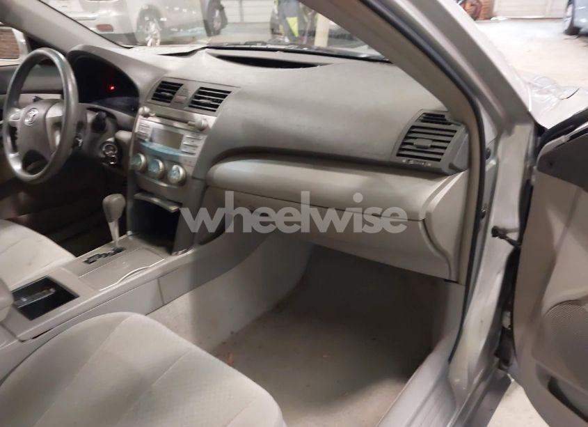 Photo 5 of 2009 Toyota Camry LE (VIN 4T1BE46K79U290586)