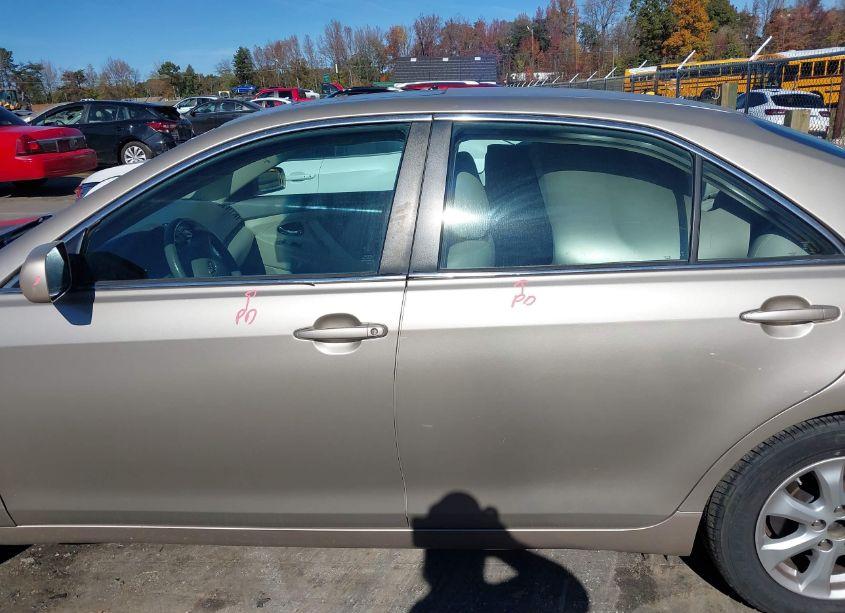 Photo 14 of 2009 Toyota Camry LE (VIN 4T1BE46K79U290880)