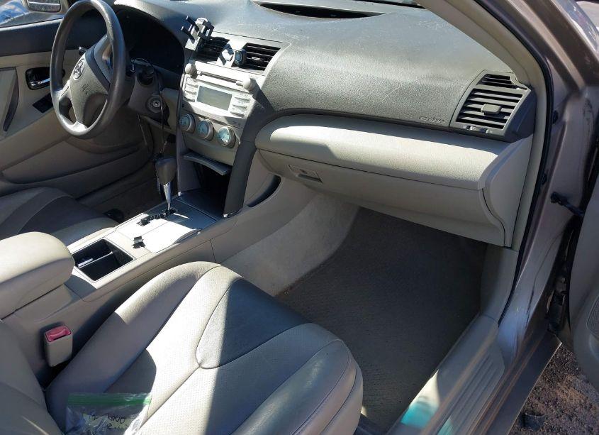 Photo 5 of 2009 Toyota Camry LE (VIN 4T1BE46K79U290880)