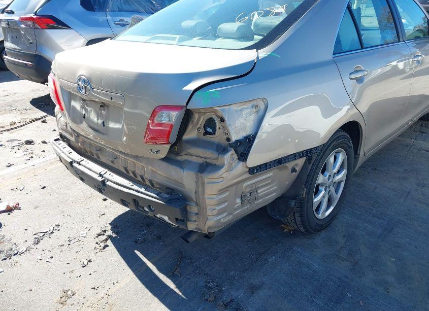 Photo 6 of 2009 Toyota Camry LE (VIN 4T1BE46K79U290880)