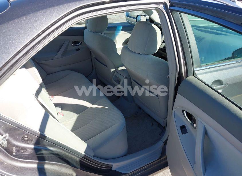 Photo 8 of 2009 Toyota Camry LE (VIN 4T1BE46K79U304843)