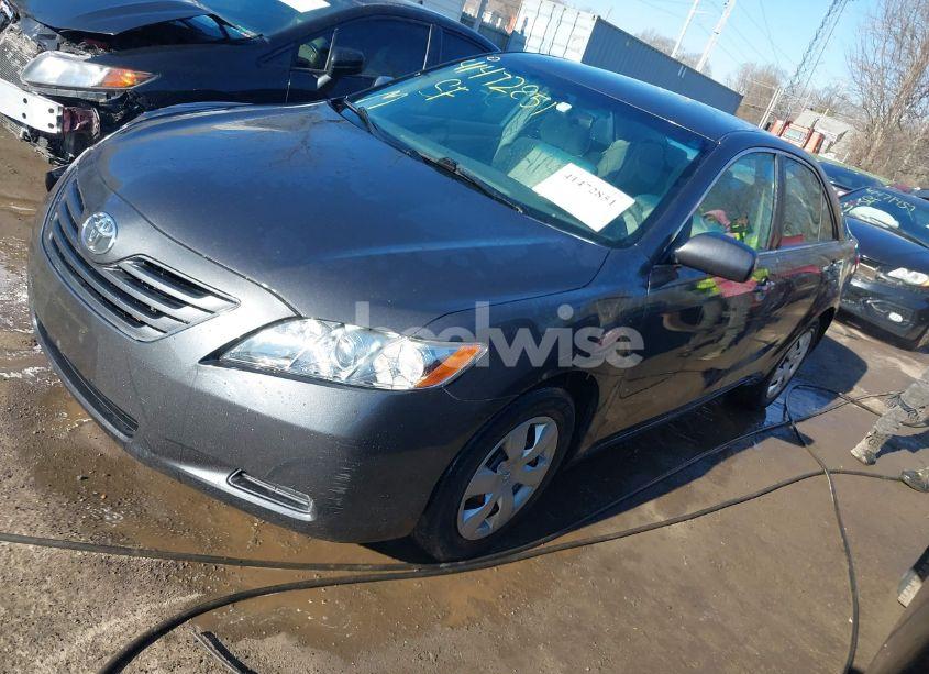 Photo 2 of 2009 Toyota Camry LE (VIN 4T1BE46K79U307791)