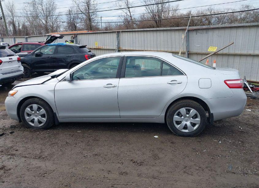 Photo 15 of 2009 Toyota Camry LE (VIN 4T1BE46K79U333419)