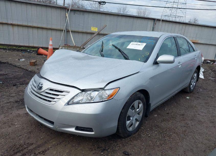 Photo 2 of 2009 Toyota Camry LE (VIN 4T1BE46K79U333419)
