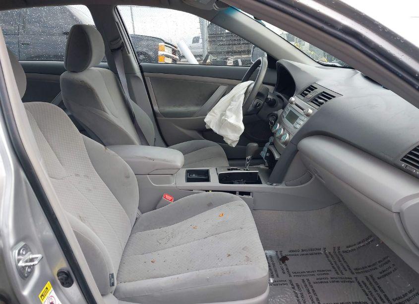 Photo 5 of 2009 Toyota Camry LE (VIN 4T1BE46K79U333419)