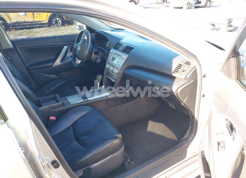 Photo 5 of 2009 Toyota Camry SE (VIN 4T1BE46K79U370874)