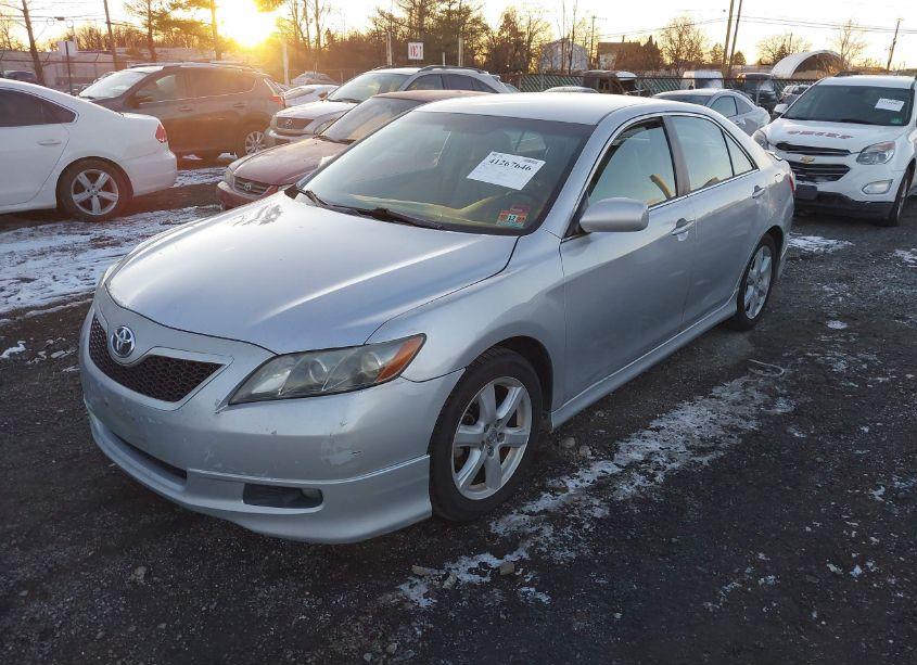 Photo 2 of 2009 Toyota Camry SE (VIN 4T1BE46K79U376741)