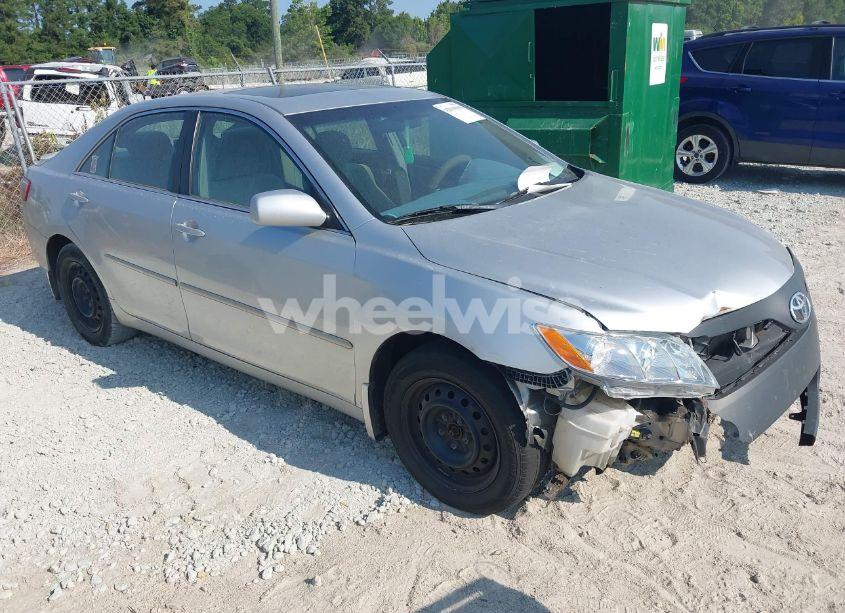 2009 Toyota Camry LE (VIN 4T1BE46K79U378117) main photo