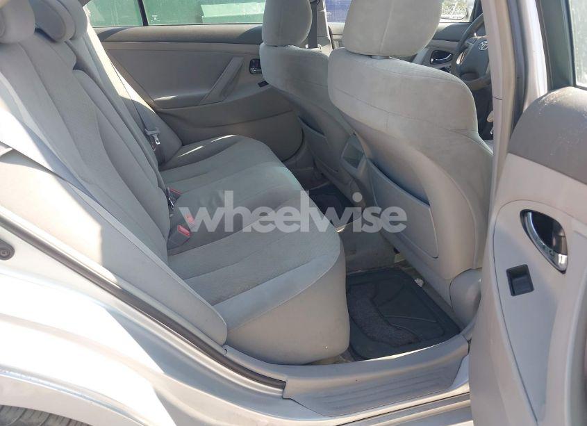 Photo 8 of 2009 Toyota Camry LE (VIN 4T1BE46K79U378117)