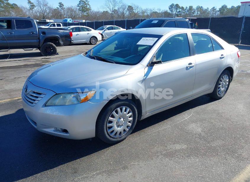 Photo 2 of 2009 Toyota Camry LE (VIN 4T1BE46K79U402898)