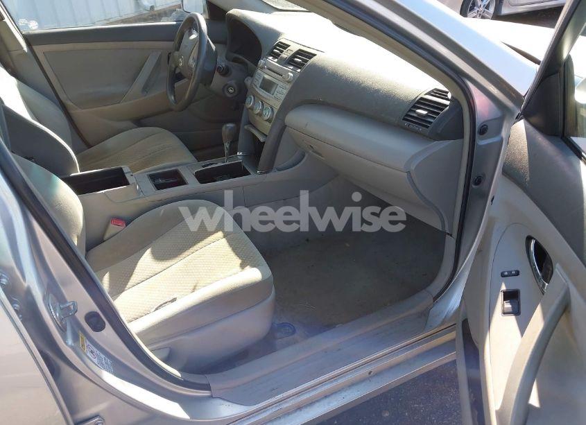 Photo 5 of 2009 Toyota Camry LE (VIN 4T1BE46K79U406384)