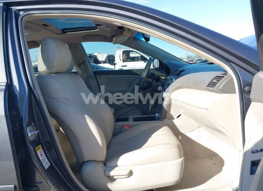 Photo 5 of 2009 Toyota Camry LE (VIN 4T1BE46K79U407907)