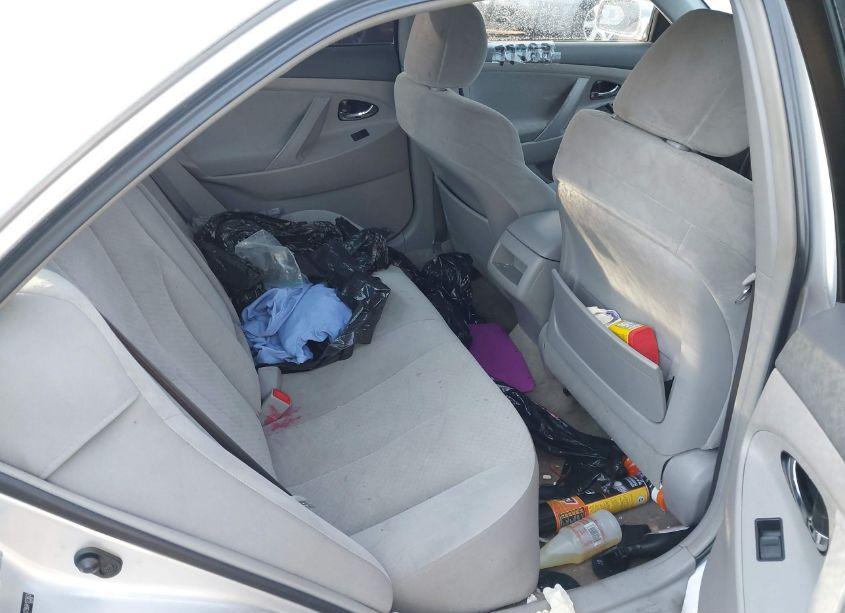 Photo 8 of 2009 Toyota Camry LE (VIN 4T1BE46K79U412363)