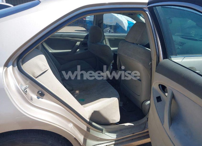 Photo 8 of 2009 Toyota Camry (VIN 4T1BE46K79U415621)