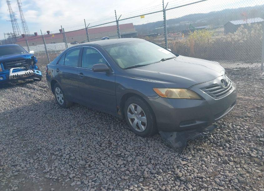 2009 Toyota Camry LE (VIN 4T1BE46K79U818546) main photo