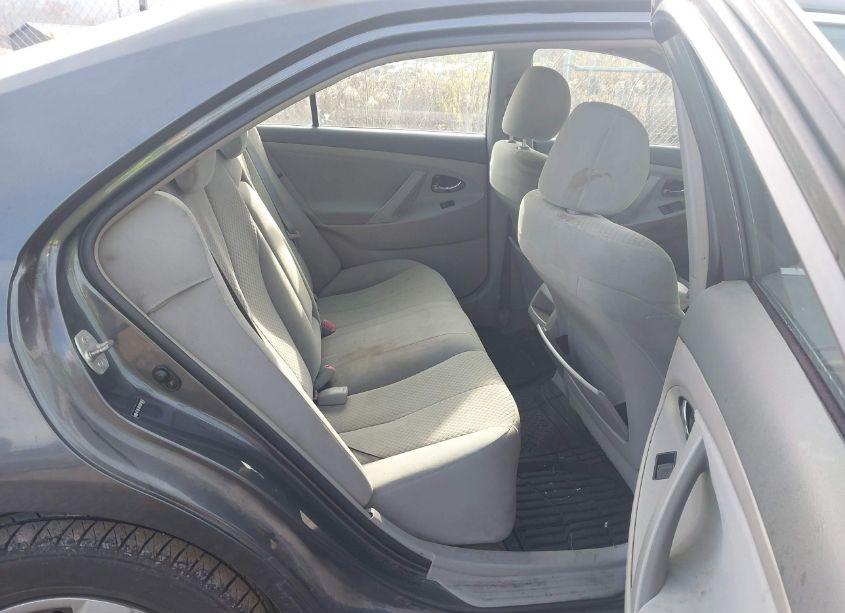 Photo 8 of 2009 Toyota Camry LE (VIN 4T1BE46K79U818546)