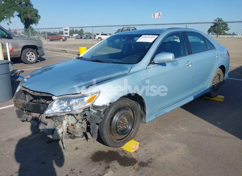 Photo 2 of 2009 Toyota Camry SE (VIN 4T1BE46K79U827408)