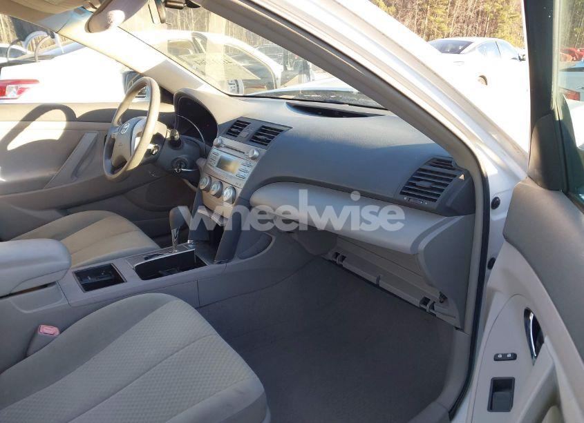 Photo 5 of 2009 Toyota Camry LE (VIN 4T1BE46K79U842362)