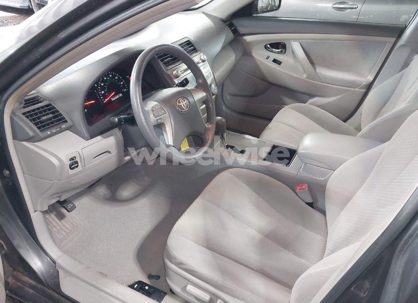 Photo 5 of 2009 Toyota Camry LE (VIN 4T1BE46K79U854656)