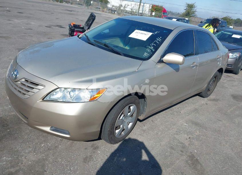 Photo 2 of 2009 Toyota Camry LE (VIN 4T1BE46K79U869741)